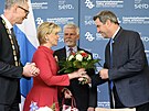 Bavorský premiér Markus Söder vítá prezidenta Pavla s manelkou Evou na...