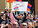Arméni ijící v USA se shromádili u píleitosti Dne památky arménské genocidy...