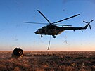 Ruský vojenský vrtulník Mi-8 na základn v Kazachstánu (28. bezna 2023)