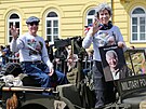 Tradiní Convoy of Liberty, jízda historických vojenských vozidel centrem Plzn...