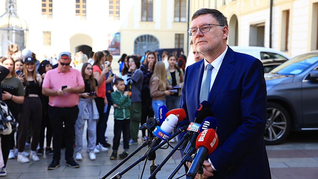 Ministr financí Zbyněk Stanjura na tiskové konferenci po setkání s prezidentem...