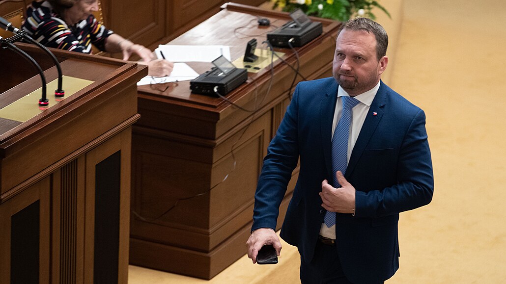 Jednání Poslanecké sněmovny. Na snímku Marián Jurečka. (19. května 2023)