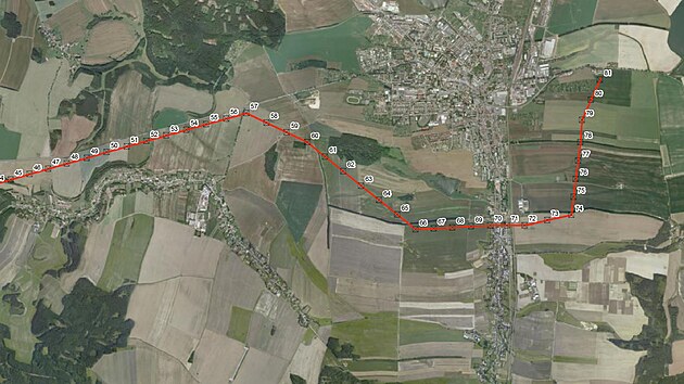 Rozm�st�n� sto��r� mezi Poli�kou a Svitavami.