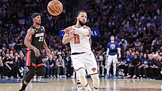 Rozehráva� Jalen Brunson z týmu New York Knicks.