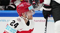 Dánský úto�ník Nikolaj Ehlers v zápase proti Rakousku na mistrovství sv�ta.