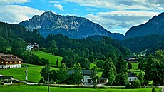 Rakouské Alpy - pohled z Edlbachu v oblasti Windischgarsten na horu Bosruck v...