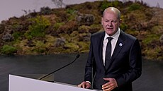 Nmecký kanclé Olaf Scholz na summitu lídr Rady Evropy v Reykjavíku. (16....