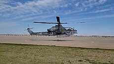 Vrtulník AH-1Z Viper se poprvé vznesl v eských barvách
