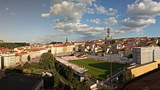 Terasa Radosti na ikov nabízí výhled na v i na stadion Viktorky.