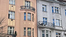 V historickém centru m�st památká�i jiný typ oken, ne� byla p�vodní, nepovolí.