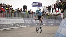 Italský cyklista Davide Bais míí za vítzstvím v 7. etap Gira.