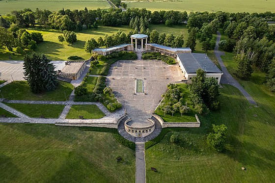 Památník Lidice  místo tragédie, místo nadje