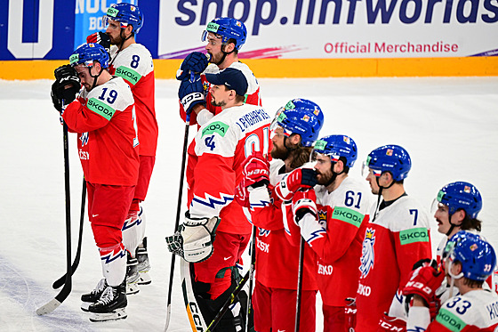 Zklamaní čeští hokejisté po vyřazení ve čtvrtfinále mistrovství světa