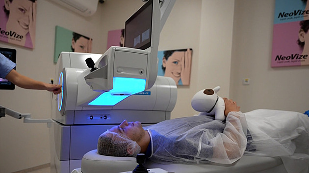 Odborníci doporučují: Laserová operace očí vyjde levněji než celoživotní  náklady na brýle a kontaktní čočky