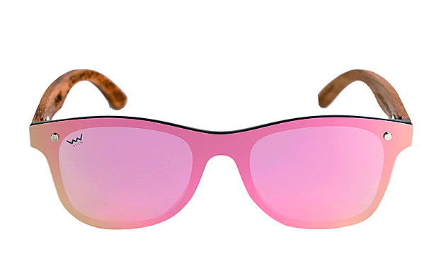 Pohleďte slunci do tváře. Jaké brýle vám při tom budou zdobit nos?