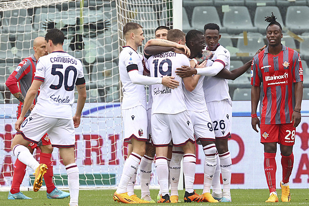 ONLINE: Cremona utrpěla debakl s Boloňou, Atalanta hostí Hellas. Pak hraje AC Milán