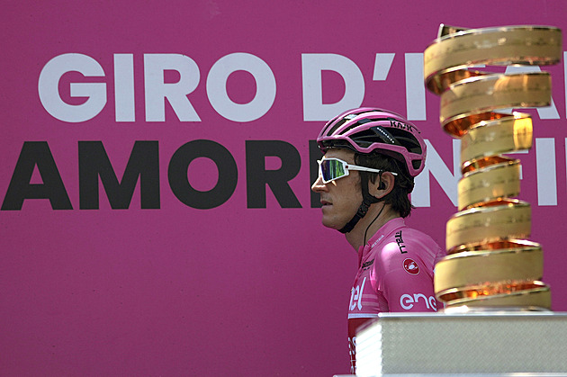 ONLINE: Časovka rozhoduje Giro. Uhájí Thomas na Monte Lussari růžový dres?