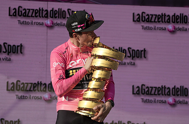 Giro 2024 začne připomínkou letecké havárie fotbalistů FC Turín