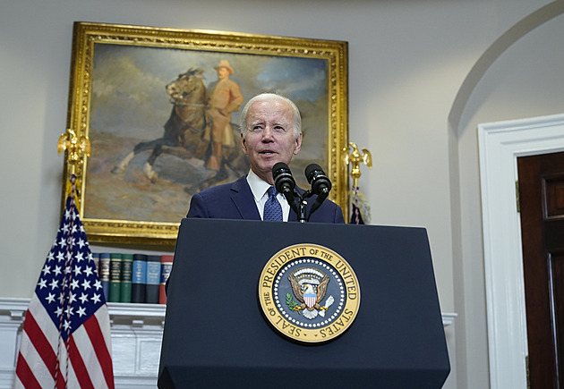 Biden chystá „příměří“ s republikány. Problém společně odloží na později