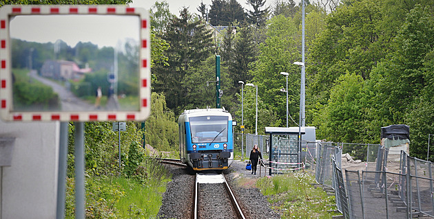 Na trať z Liberce do Jablonce se tramvaje vrátí později, oprava se prodraží