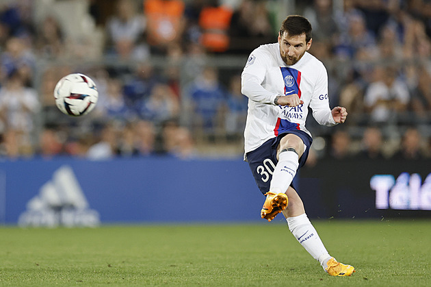 Ve Francii bez překvapení: titul míří do Paříže, Messi má už 43. trofej