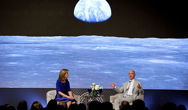 Další krok k návratu na Měsíc. Lunární modul pro NASA postaví Bezos