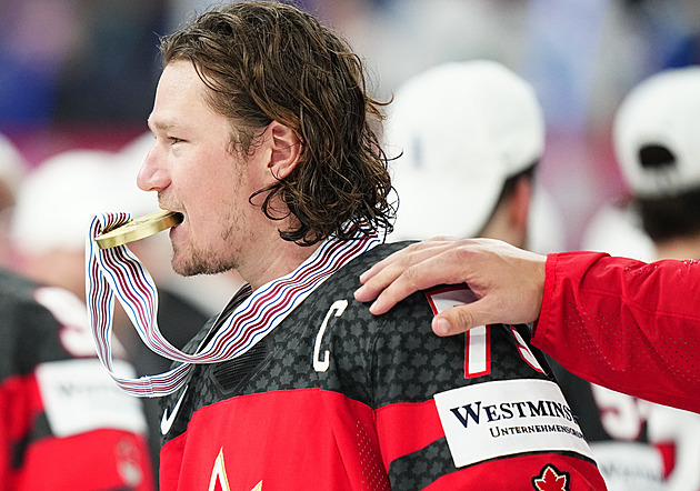 Mistr světa Toffoli po povedené sezoně míří v NHL z Calgary do New Jersey