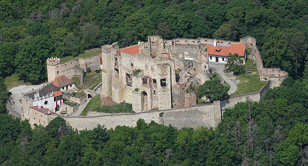 OBRAZEM: Na návštěvě u hradních pánů. Soukromníci pootevřou hrady a zámky