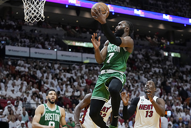 NBA zakázala klubům šetřit v jednom utkání více než jednoho hvězdného hráče