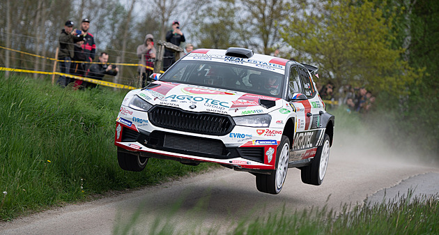 Kopecký ovládl jubilejní Rallye Český Krumlov a má rekordní osmý triumf