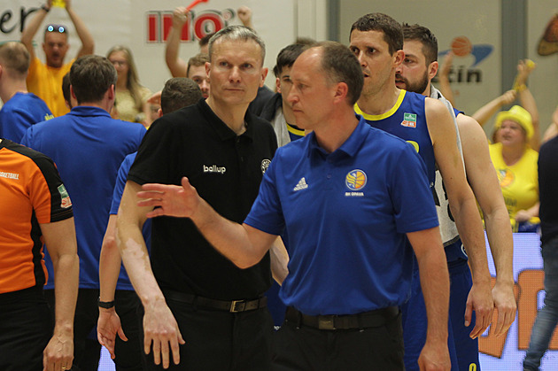 Basket ve varu: finále okradené o 7 vteřin, televizní diváci o strhující finiš