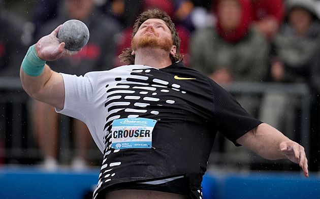 Koulař Crouser vylepšil v Los Angeles vlastní světový rekord na 23,56 metru