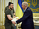 Americký senátor Lindsey Graham se na návštěvě Ukrajiny setkal s ukrajinským...
