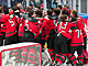 Hokejisté Kanady slaví vítězství na mistrovství světa.