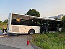 Opil� �idi� auta se st�etl s autobusem u Dobranova na �eskolipsku. (28. kv�tna...