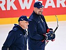 Asistent trenéra hokejové reprezentace Libor Zábranský a trenér branká Zdenk...