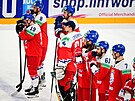 Zklamaní etí hokejisté po vyazení ve tvrtfinále mistrovství svta