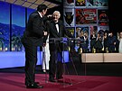 Quentin Tarantino (vlevo) a Roger Corman na pedávání cen na 76. mezinárodním...