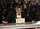 Hirokazu Koreeda drí cenu za nejlepí scéná k filmu "Monstrum". (27. kvtna...