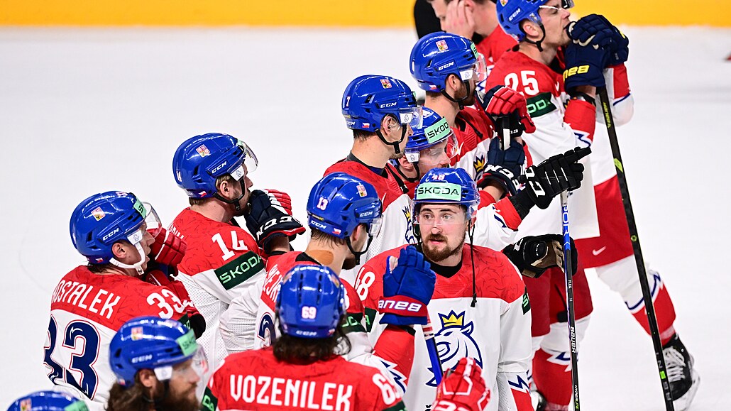 Čeští hokejisté prohráli po Švýcarsku také s Kanadou.