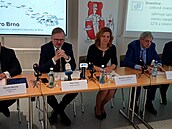 V Brně se podepsala smlouva o horkovodu z Dukovan