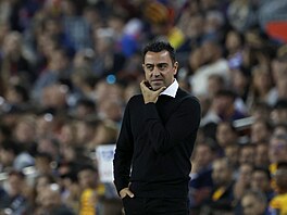 Trenér Barcelony Xavi Hernandez b�hem utkání s Realem Sociedad
