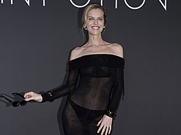Eva Herzigová (Cannes, 21. kvtna 2023)