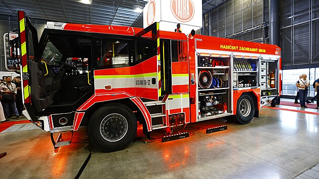 Nová generace hasičských vozů z modelové řady Tatra Force přináší díky přepracované kabině posádkám lepší bezpečnost, komfort i výhled.