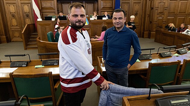 Lotyšští poslanci se sešli v dresech a vyhlásili státní svátek