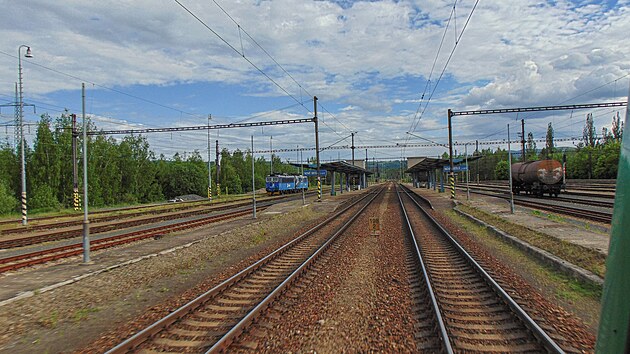 Současná stanice Nové Sedlo u Lokte byla zprovozněna v roce 1980. Původní stanice ležela v dobývacím prostoru Lomu Družba.