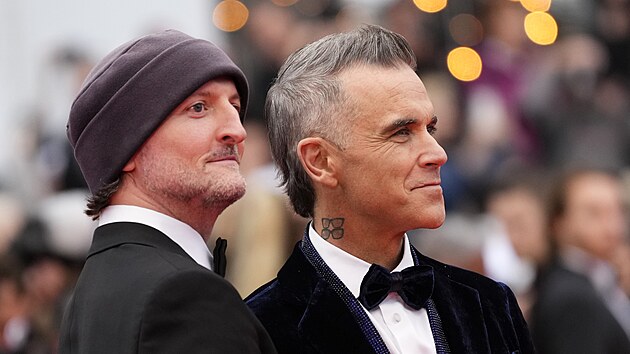 Michael Gracey a Robbie Williams (Cannes, 20. kv�tna 2023)