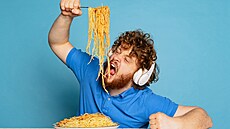 ím víc jsou tstoviny rozvaené, tím víc jich na posezení sníte a máte anci...