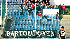 Vzkaz brn�nského kotle majiteli klubu b�hem zápasu v Teplicích.