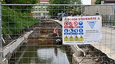 Opravy koryta potoka Bystřice v Teplicích (květen 2023)